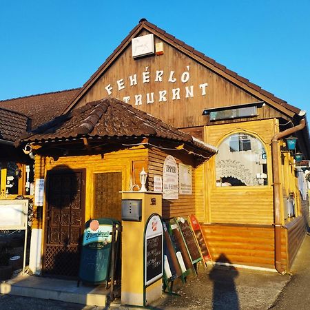 Feherlo Vendeghaz & Restaurant Buk Exterior photo