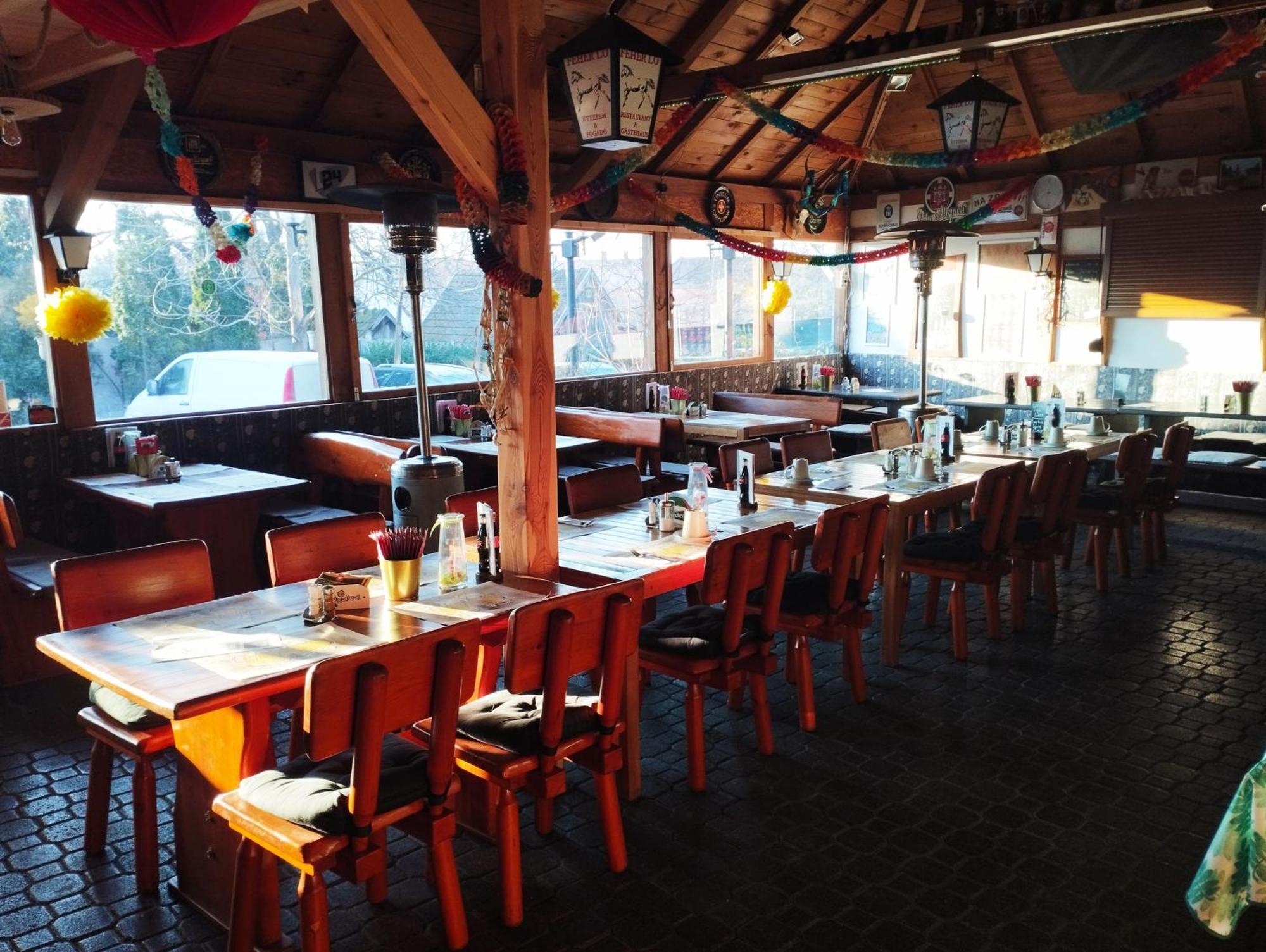 Feherlo Vendeghaz & Restaurant Buk Exterior photo