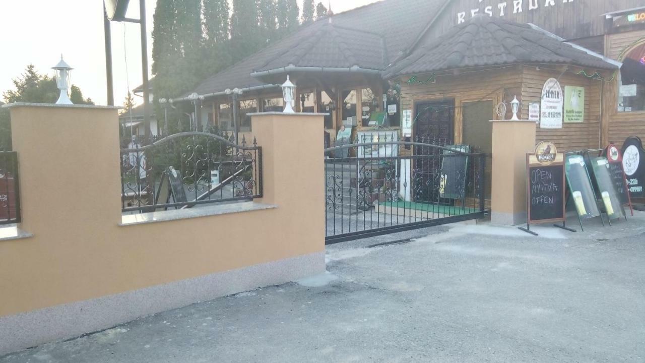 Feherlo Vendeghaz & Restaurant Buk Exterior photo